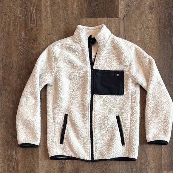All in Motion lightweight Sherpa jacket.  Girls size medium (8/10). - Picture 1 of 4